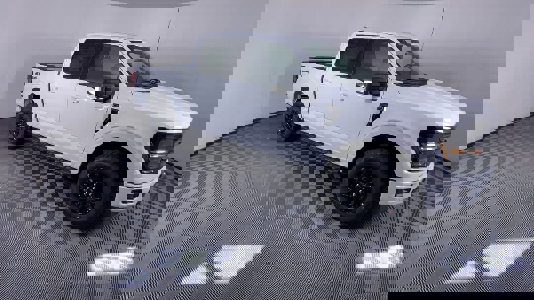 2024 Ford F-150 XLT photo 2