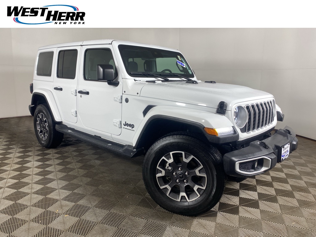 2025 Jeep Wrangler 4-Door Sahara's photo