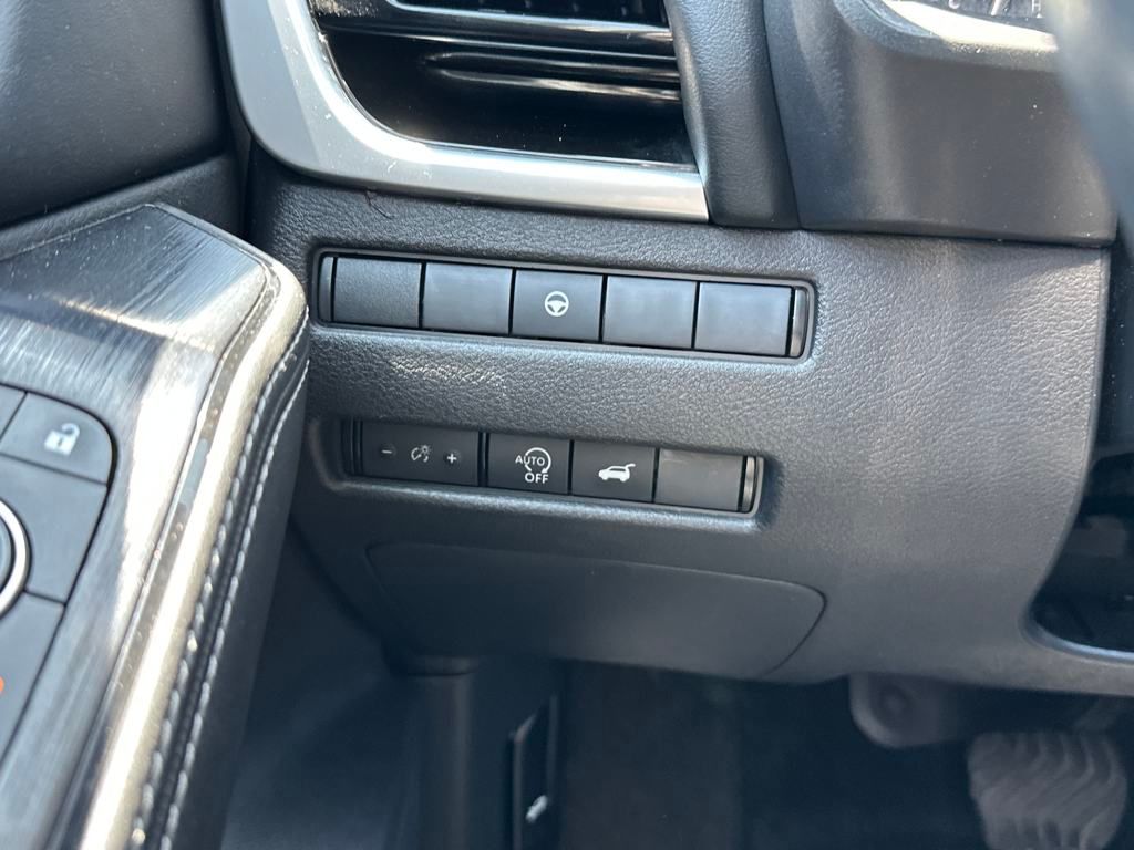 2023 Nissan Rogue SL photo 17
