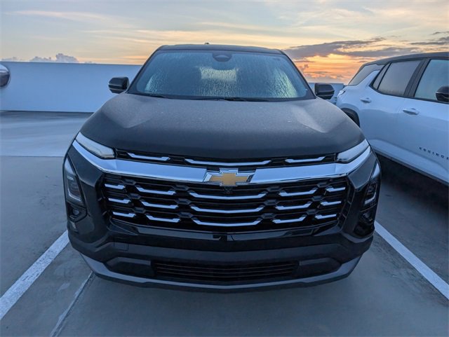 2026 Chevrolet Equinox LT photo 2