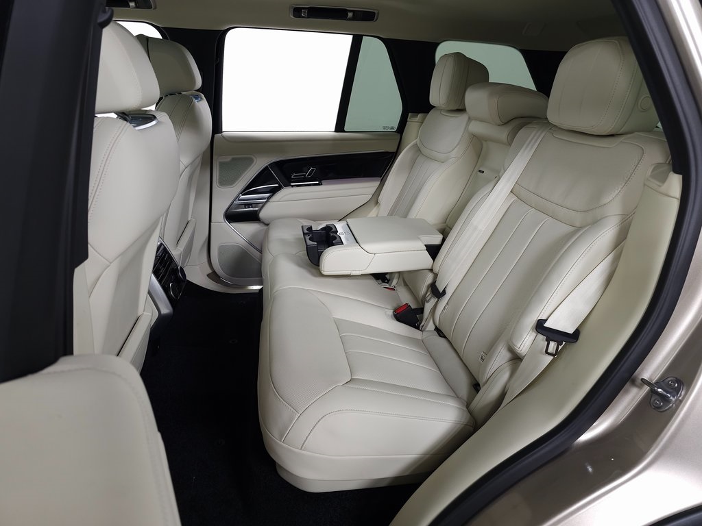2025 LAND ROVER RANGE ROVER - Image 37