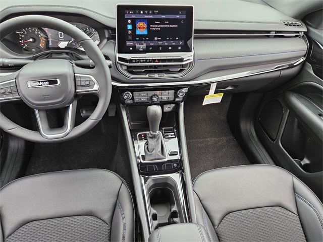 2026 Jeep Compass Latitude Altitude photo 8