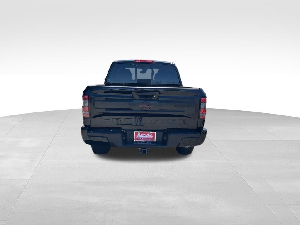 2026 Nissan Frontier Crew Cab PRO-4X photo 3