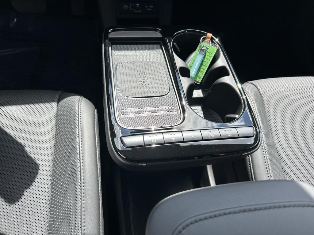 2025 Hyundai Ioniq 5 photo 17