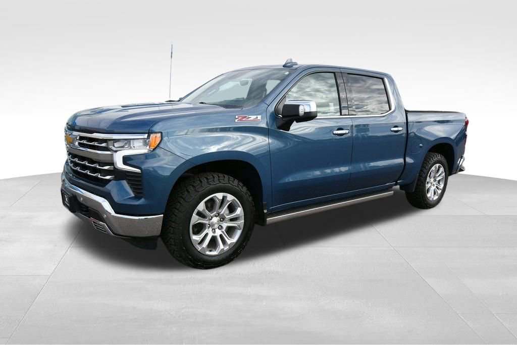 Used 2024 Chevrolet Silverado 1500 LTZ with VIN 1GCUDGED8RZ367215 for sale in North Branch, Minnesota