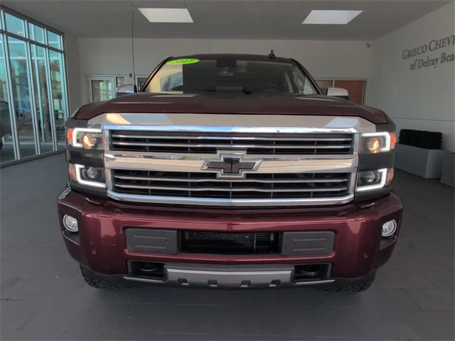 2017 Chevrolet Silverado 2500HD High Country photo 3