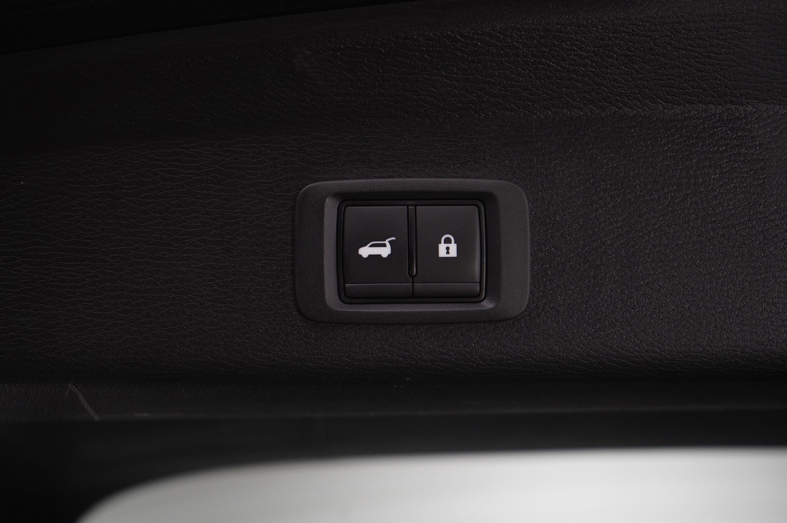 2023 Mitsubishi Outlander PHEV SE photo 10