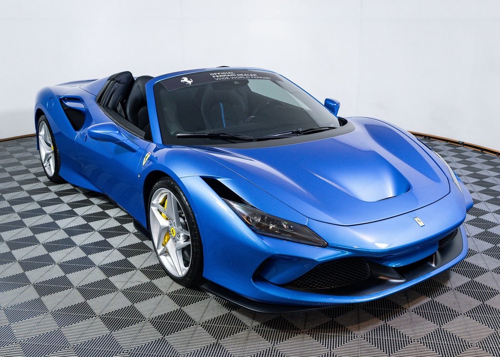 2023 Ferrari F8 Spider Base photo 6