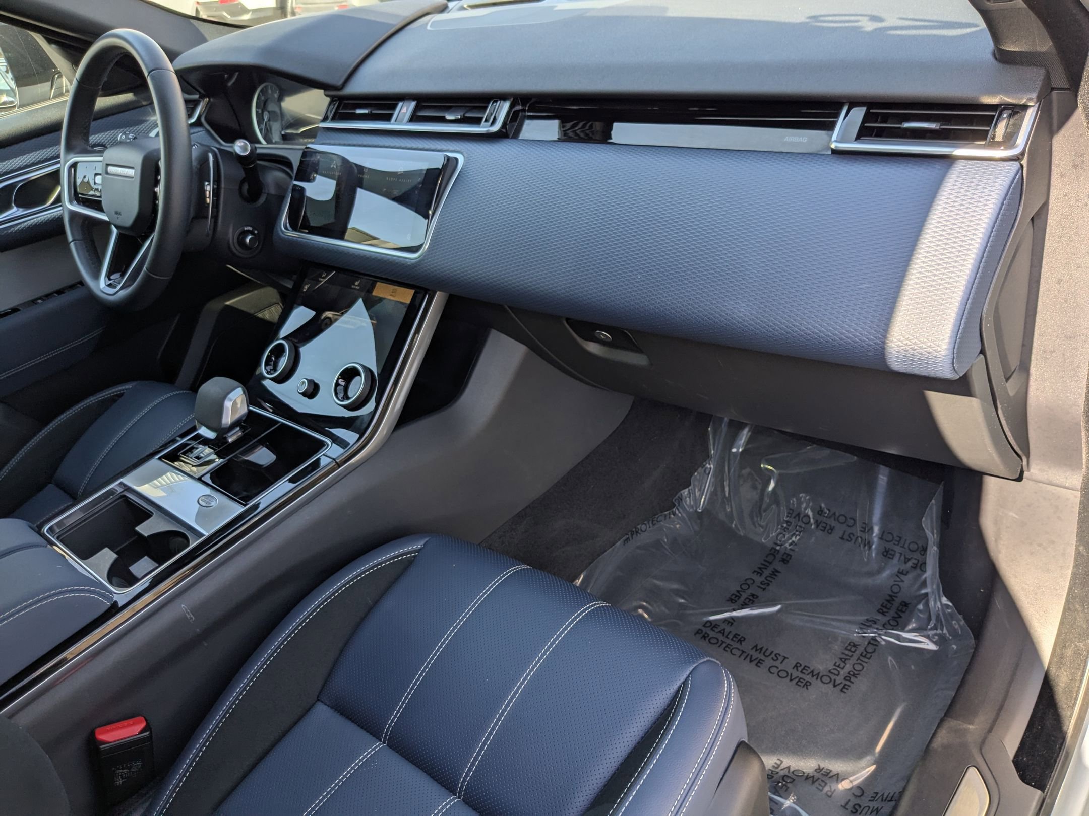 2023 Land Rover Range Rover Velar R-Dynamic S photo 22