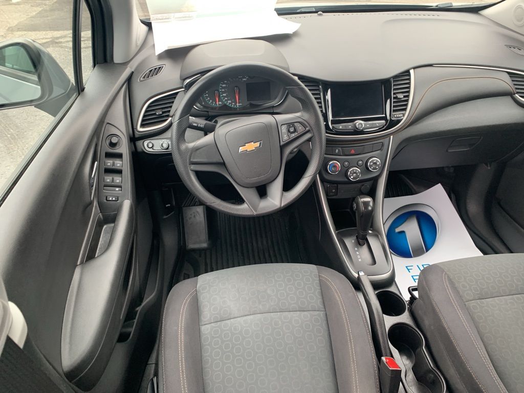 2020 Chevrolet Trax LS photo 18