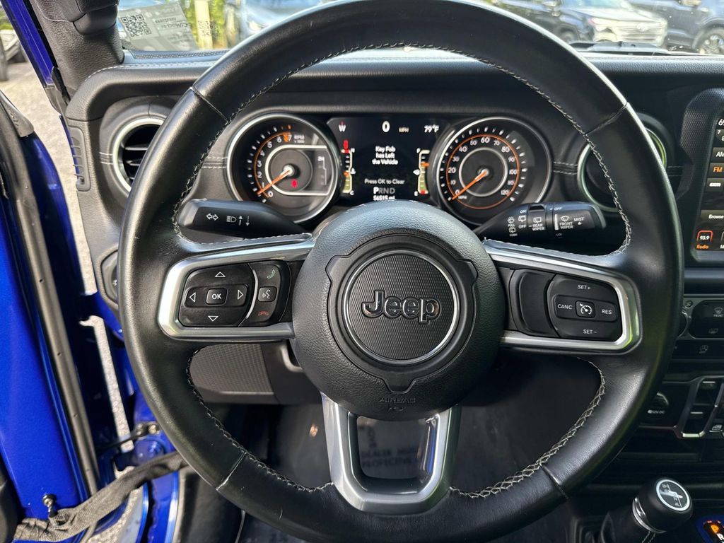 2018 Jeep Wrangler Unlimited Sahara photo 31