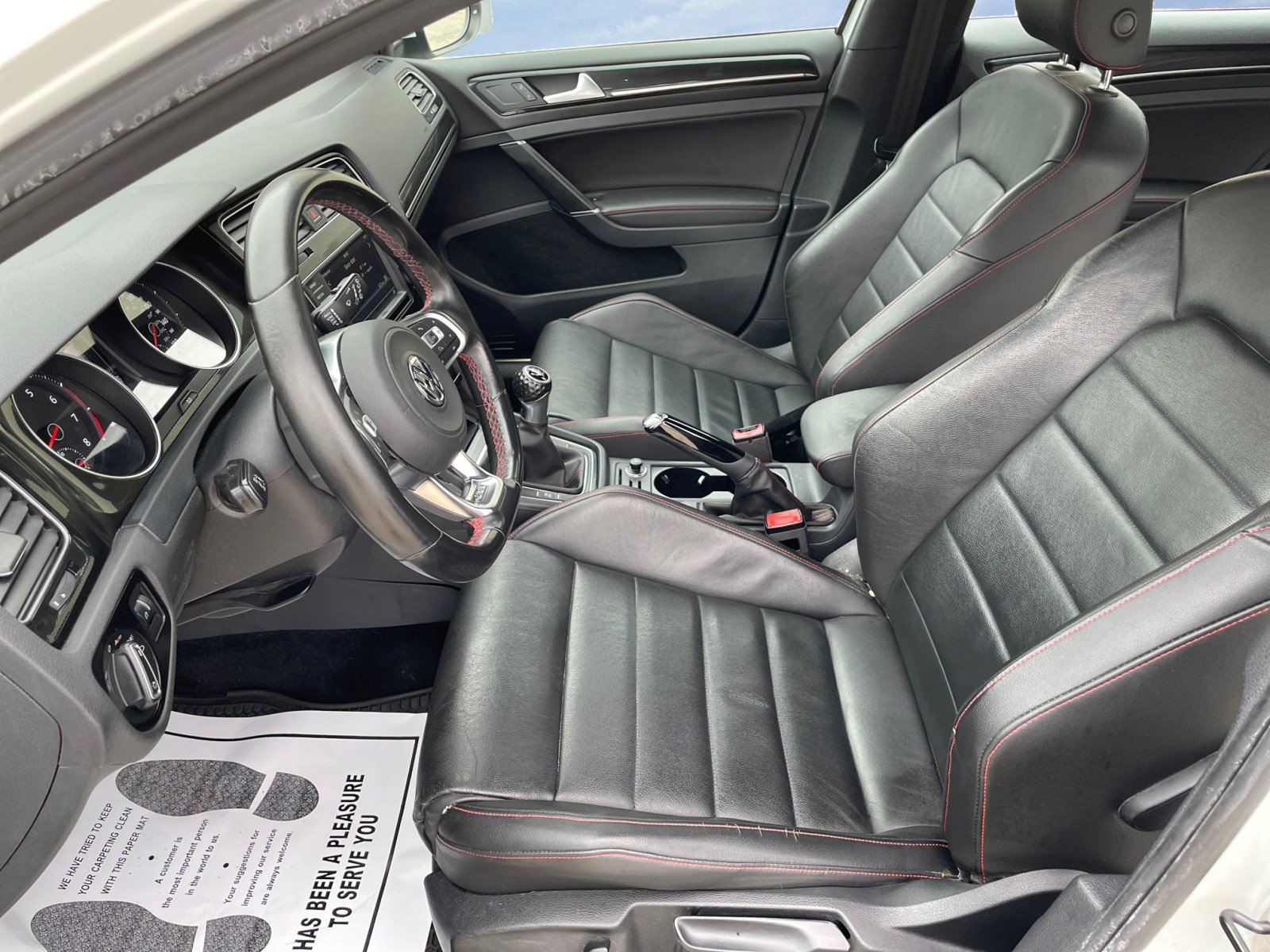 2016 Volkswagen Golf GTI SE photo 14