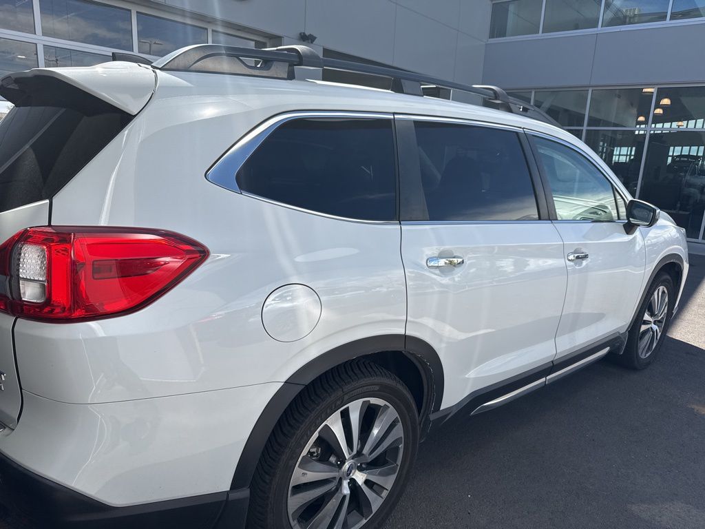 2019 Subaru Ascent Touring photo 3