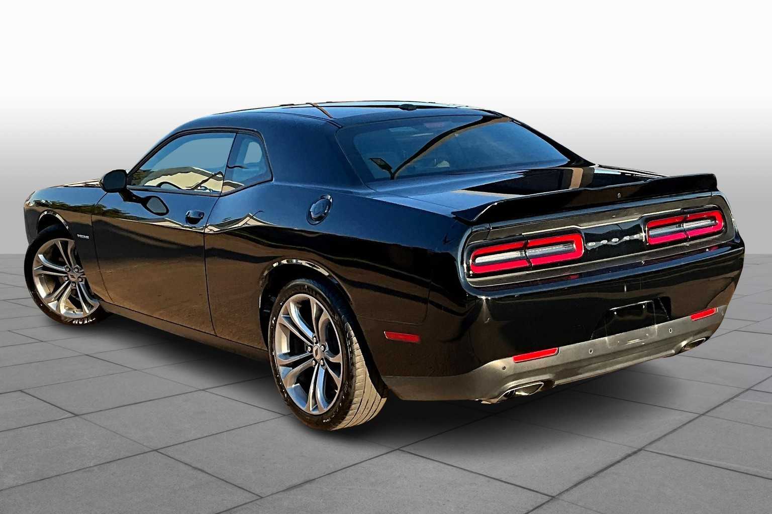 2022 Dodge Challenger R/T photo 10