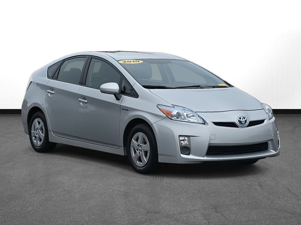 2010 Toyota Prius Two photo 2