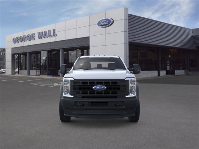 2026 Ford F-550 photo 6