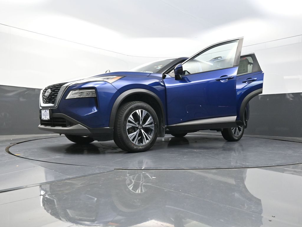 2022 Nissan Rogue SV photo 28