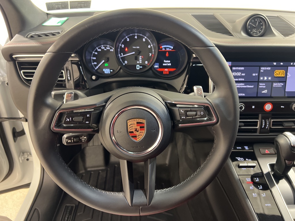 2023 Porsche Macan Base photo 13