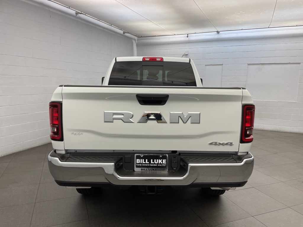 2025 Ram 2500 Tradesman photo 3