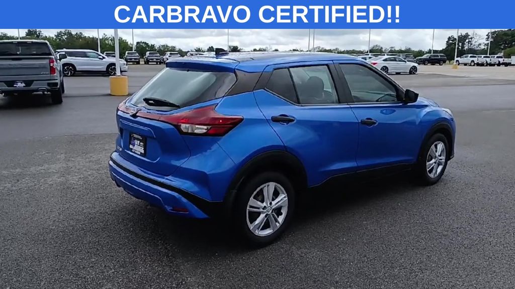 2022 Nissan Kicks S photo 8