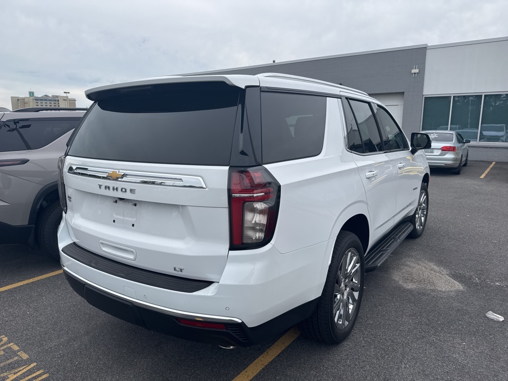2022 Chevrolet Tahoe LT photo 3