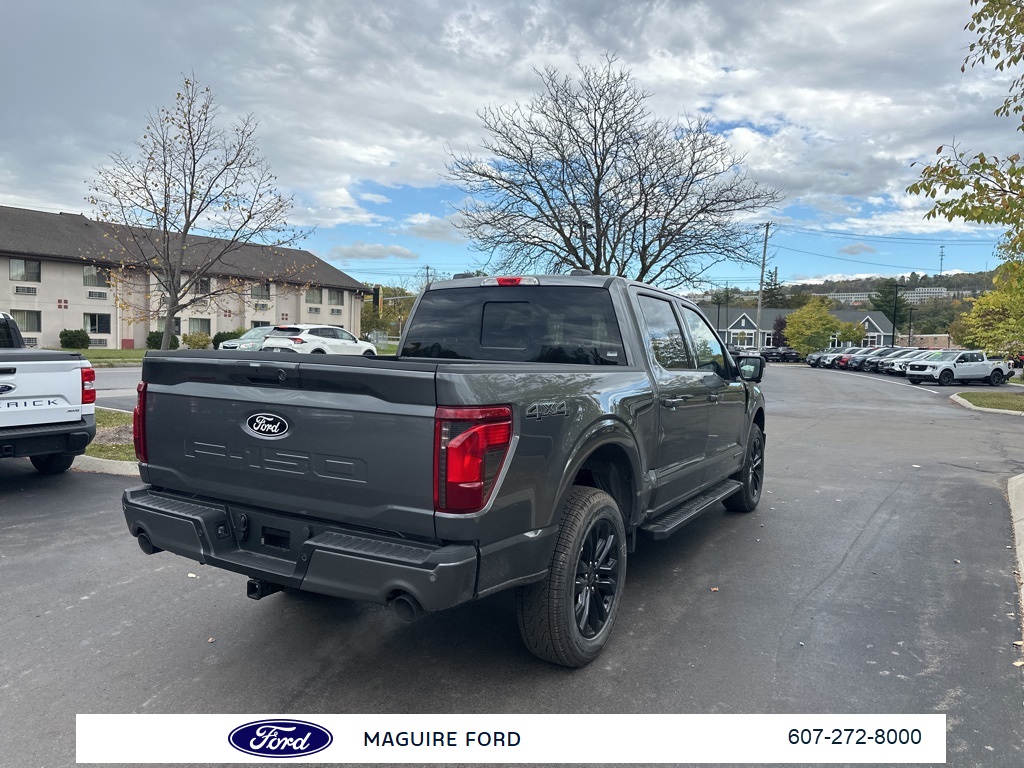 2025 Ford F-150 XLT photo 3