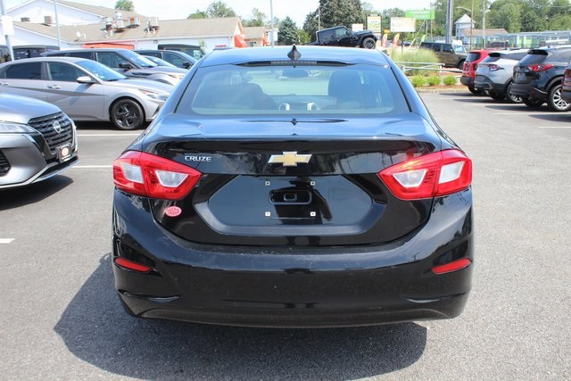 2017 Chevrolet Cruze LS photo 21