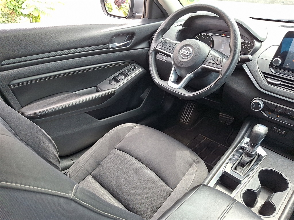 2020 Nissan Altima 2.5 S photo 13