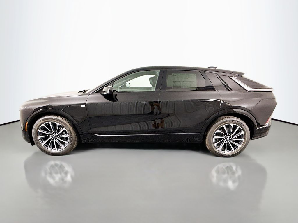 2026 Cadillac Lyriq Sport photo 4