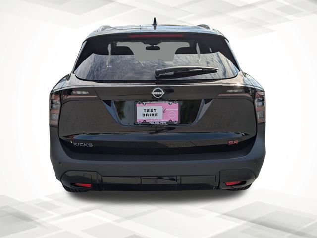2025 Nissan Kicks SR photo 4