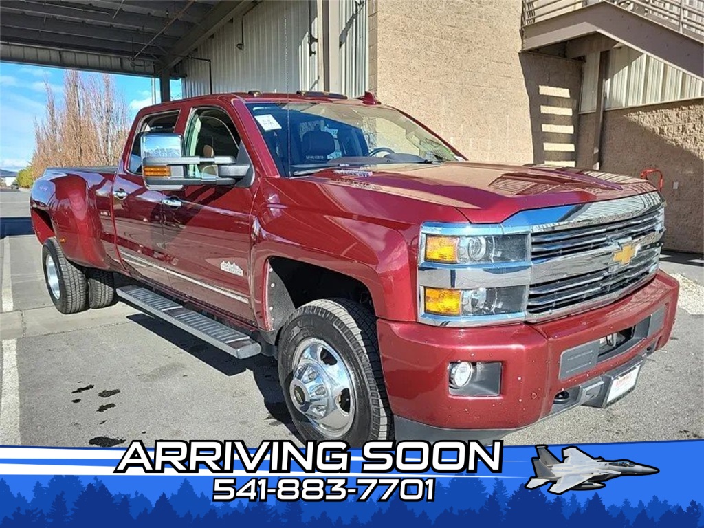 2015 Chevrolet Silverado HD High Country's photo