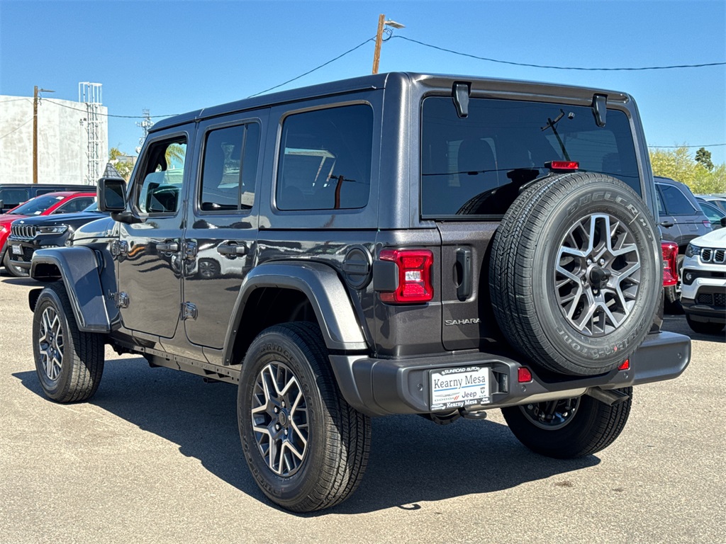2025 Jeep Wrangler Sahara photo 11