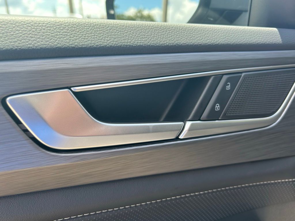 2026 Volkswagen Atlas Cross Sport SE Technology photo 47