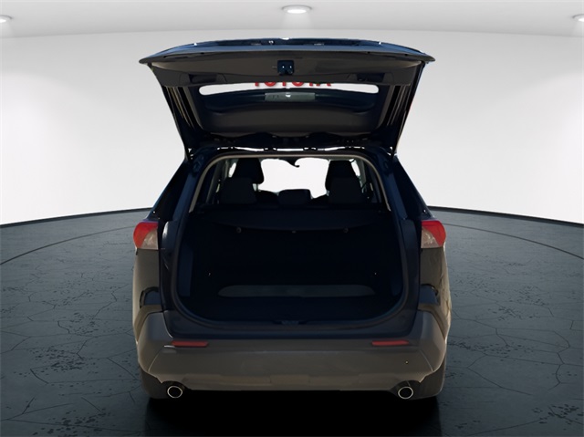 2022 Toyota RAV4 Hybrid LE photo 14