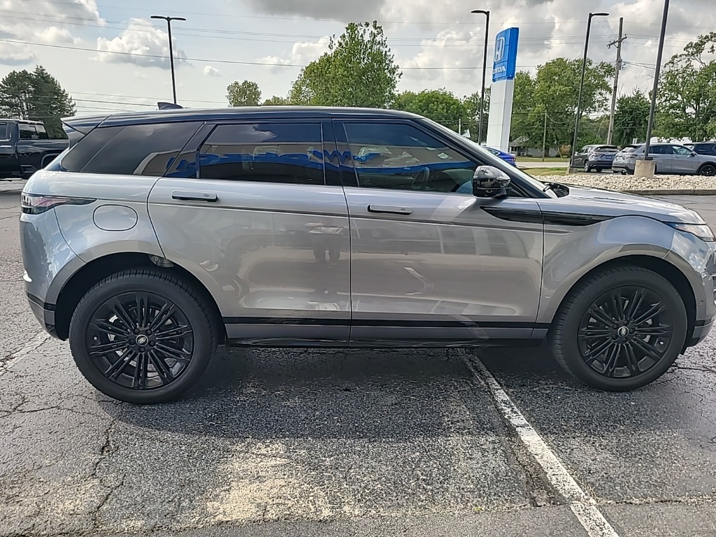 2024 Land Rover Range Rover Evoque photo 3