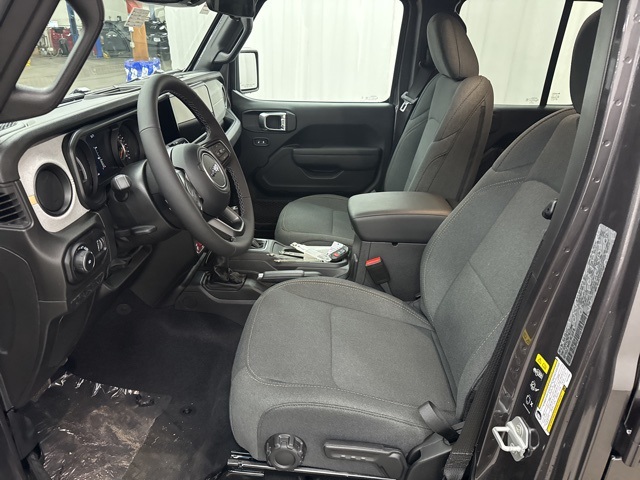 2026 Jeep Wrangler Sport photo 4