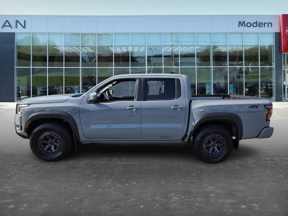 2025 Nissan Frontier PRO-4X photo 8
