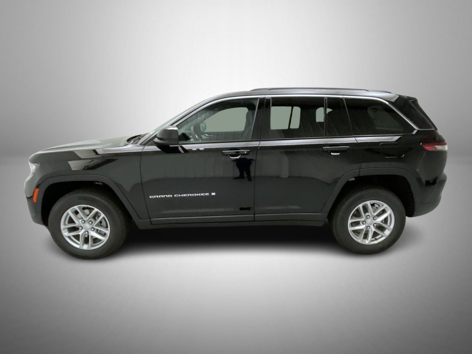 2025 Jeep Grand Cherokee Laredo X photo 8
