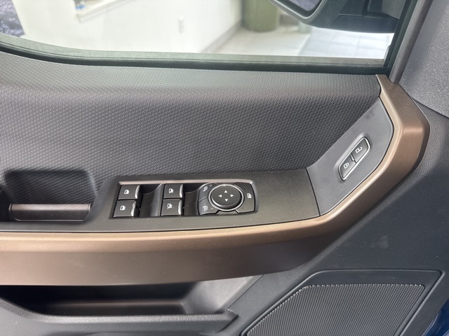 2025 Ford F-150 STX photo 9