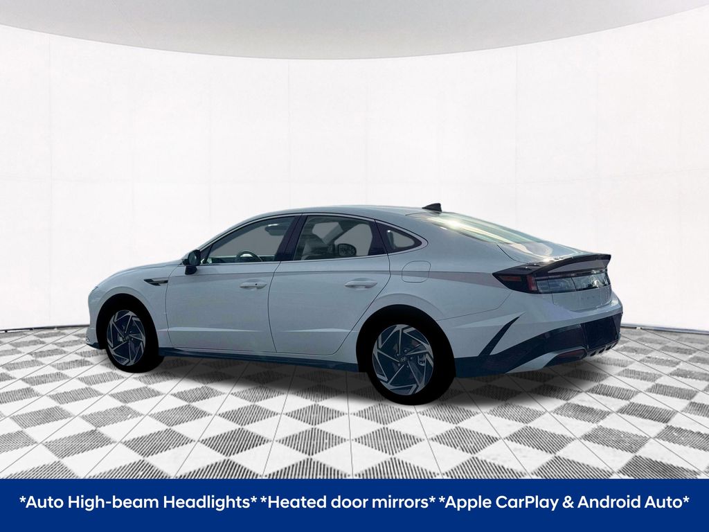 2026 Hyundai Sonata SEL Sport photo 3