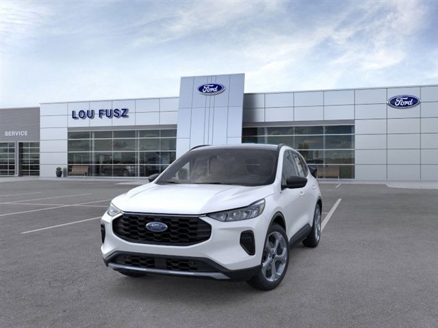 2026 Ford Escape ST-Line photo 2