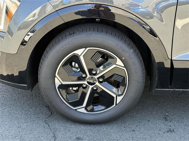 2025 Kia Niro SX photo 16