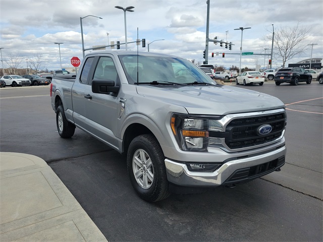 2023 Ford F-150 XLT photo 3