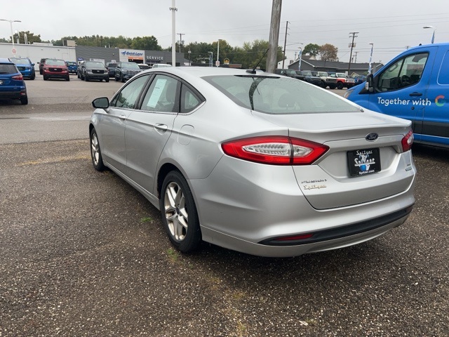 2014 Ford Fusion SE photo 3