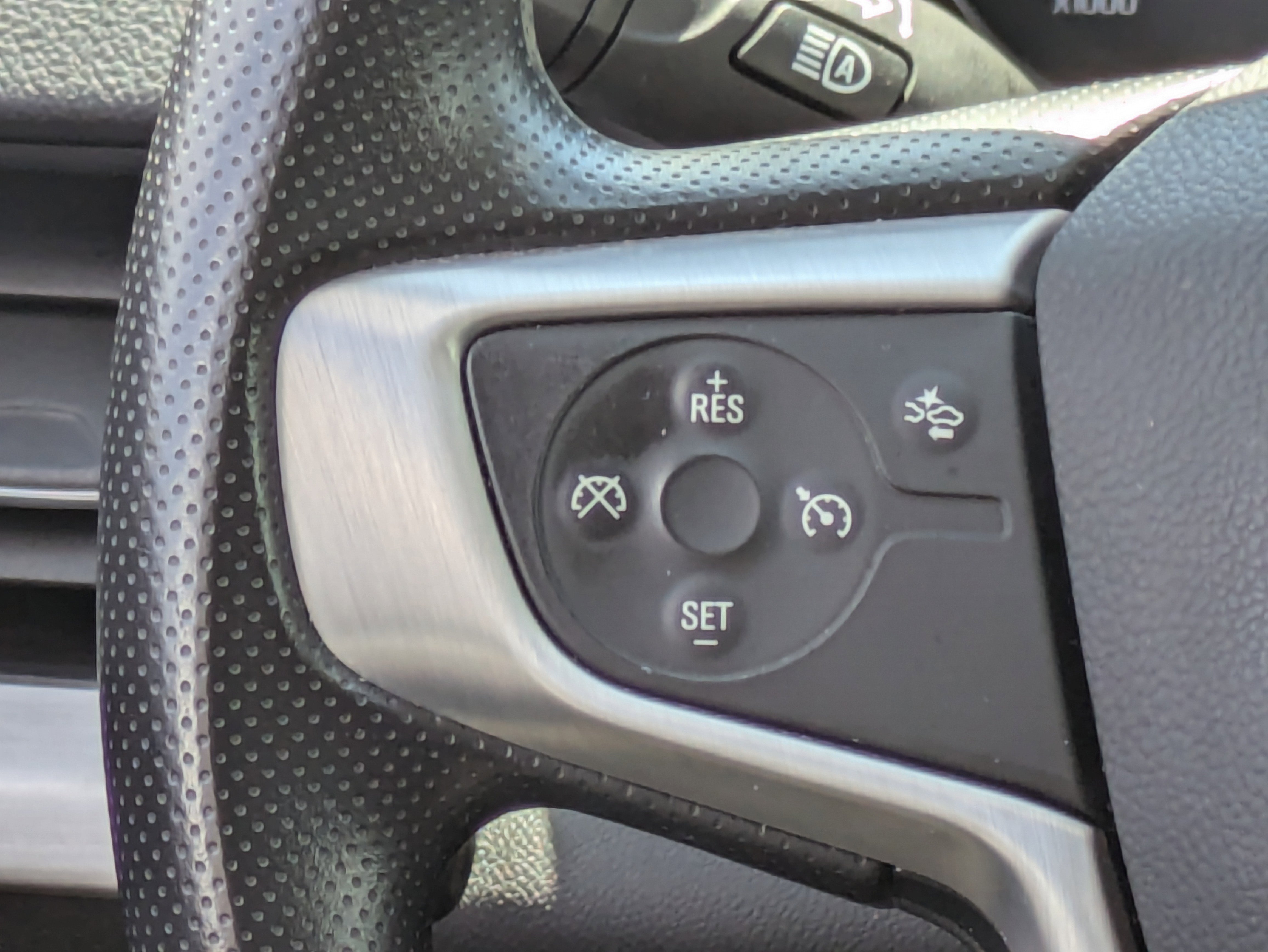 2024 Gmc Terrain SLE photo 2