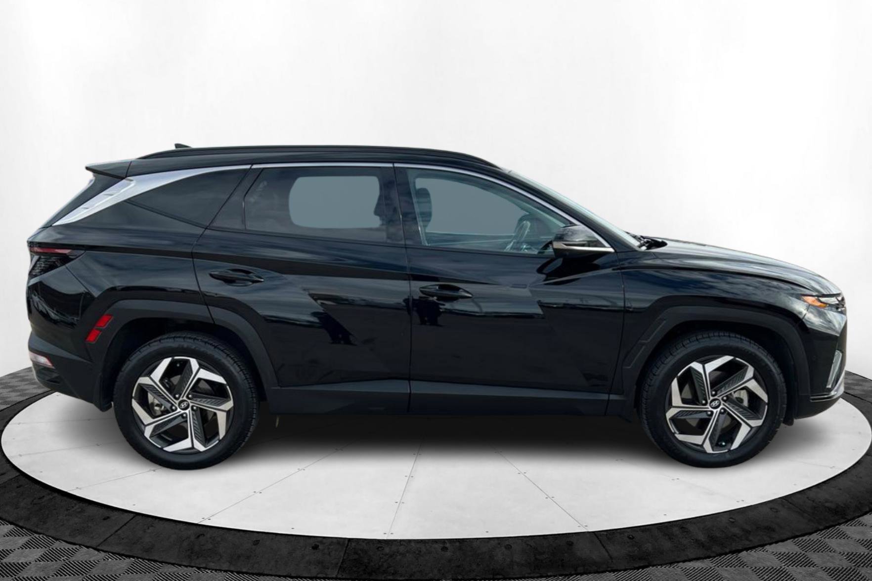 2023 Hyundai Tucson Limited photo 4
