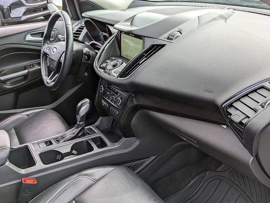 2019 Ford Escape Titanium photo 34