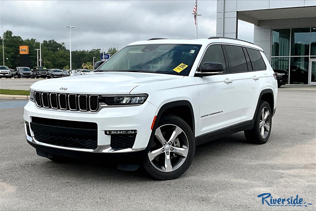 2022 Jeep Grand Cherokee Limited photo 2