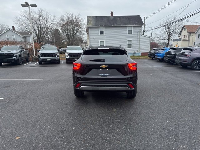 2026 Chevrolet Trax LT photo 3