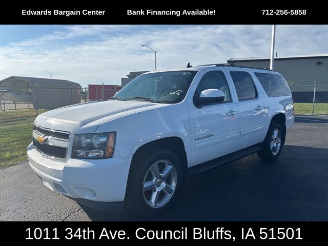 2013 Chevrolet Suburban 1500 LT photo 4